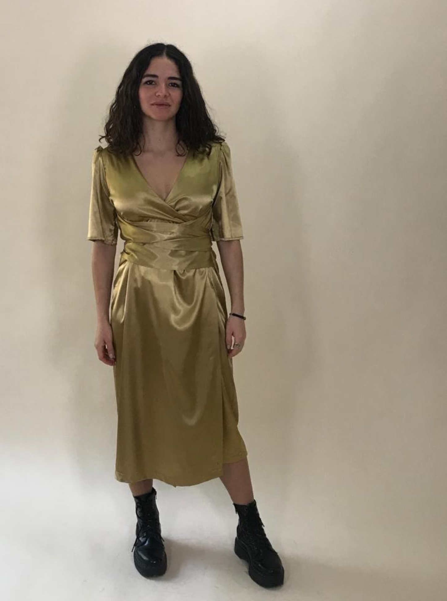 Satin dress Luana gold