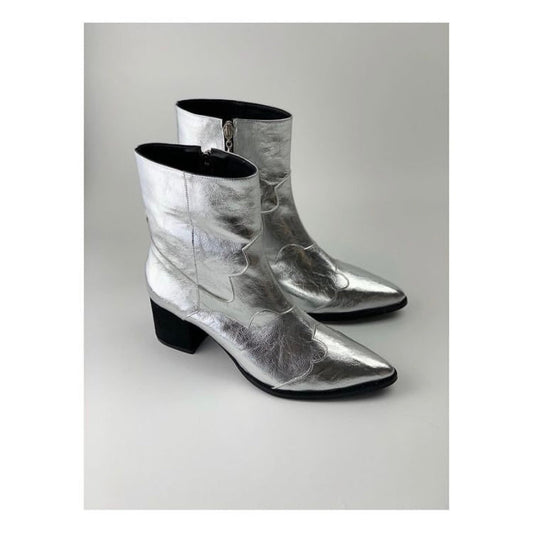 Cowboy boots silver